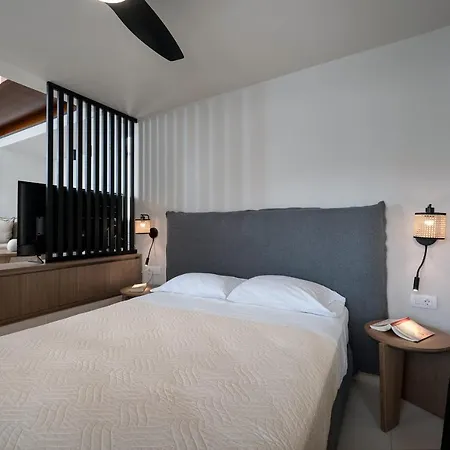 Aparthotel Lenikos 3*
