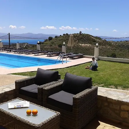 Aparthotel Lenikos 3*