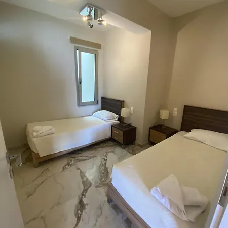 Aparthotel Lenikos 3*
